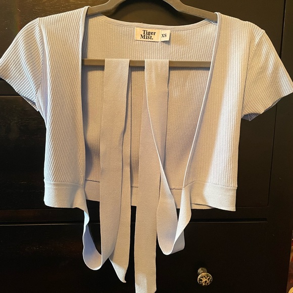 Super cute baby blue tie crop top from Tiger Mist in XS only worn once! - Picture 1 of 3